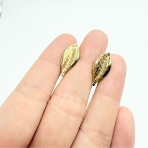 Gold Plated 3D Leaf Clip on Earrings